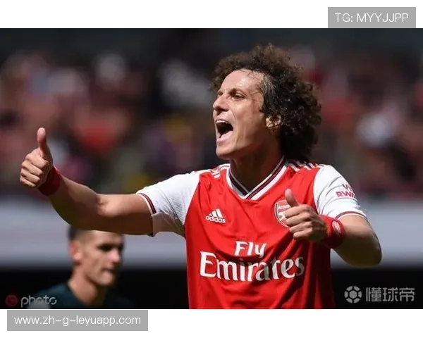 利物浦阿诺德斜长传落点极佳 利物浦阿诺德斜长传落点极佳